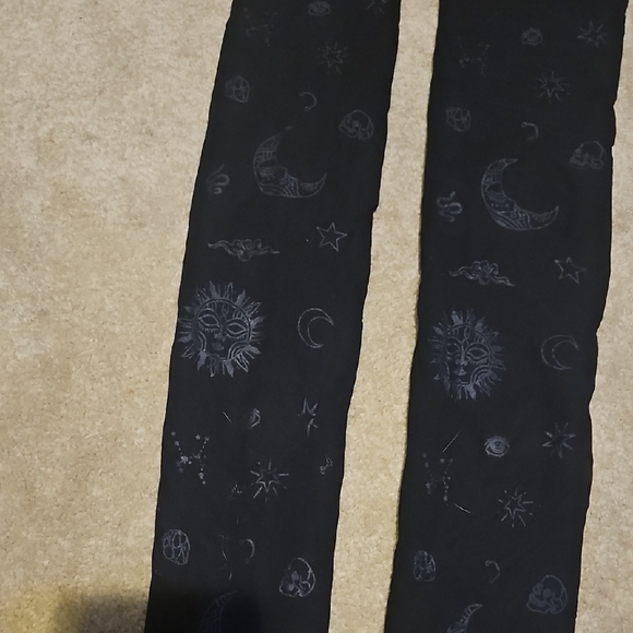Fun Design Tights - Picture 3 of 5